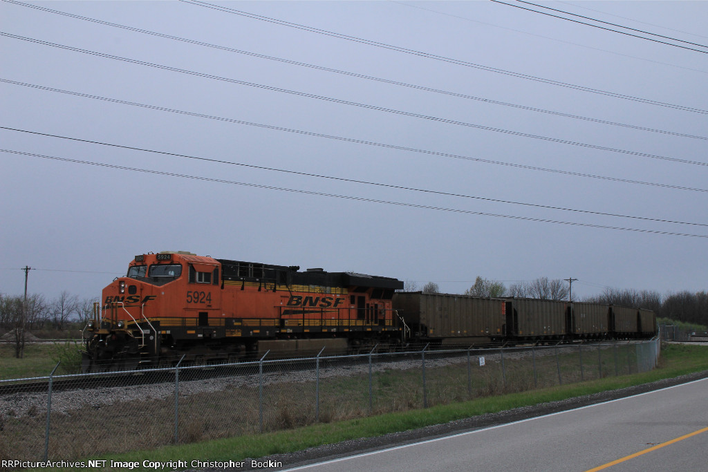BNSF 5924